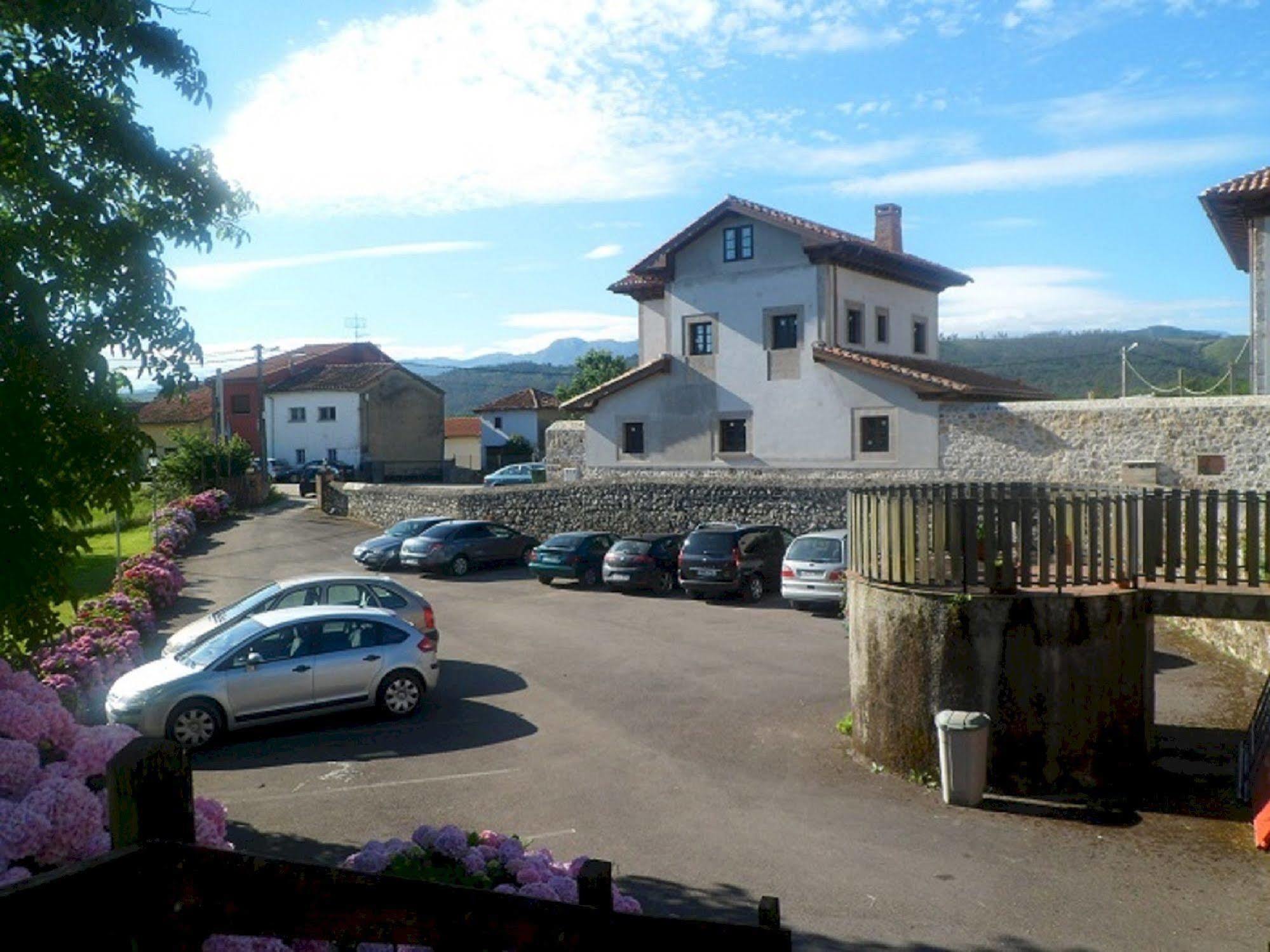 Hotel Rural Ovio Nueva De Llanes Exterior photo
